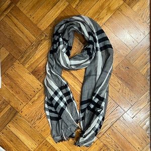 Burberry Scarf- Lightweight Check Wool Silk Scarf